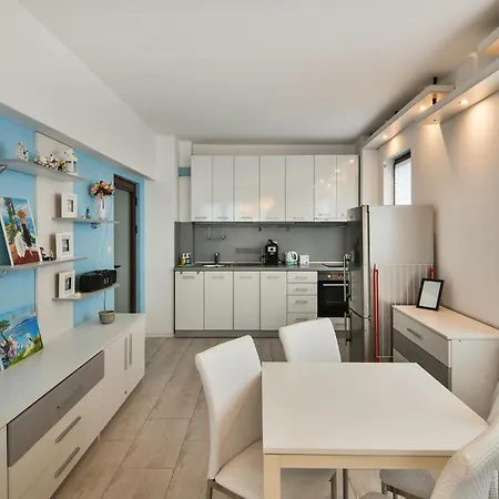 Apartament Gem For 2 Next To Warna