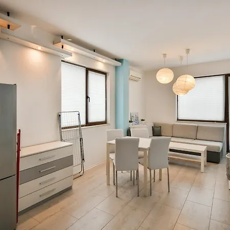 Apartament Gem For 2 Next To Warna