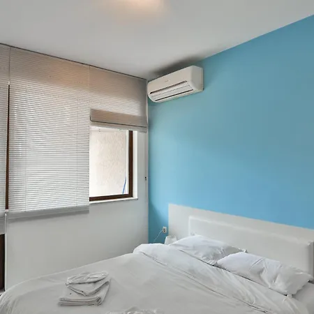 Lejlighed Gem For 2 Next To