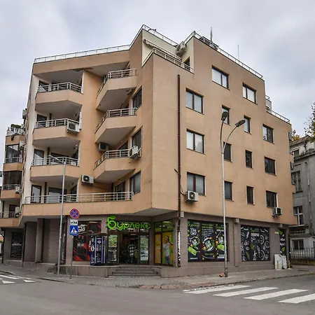 Gem For 2 Next To Varna